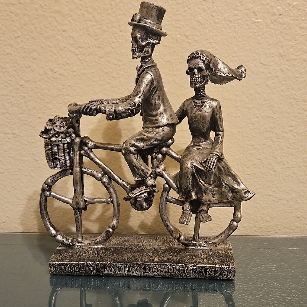 'Til Death Skeleton Couple on Bike Decor